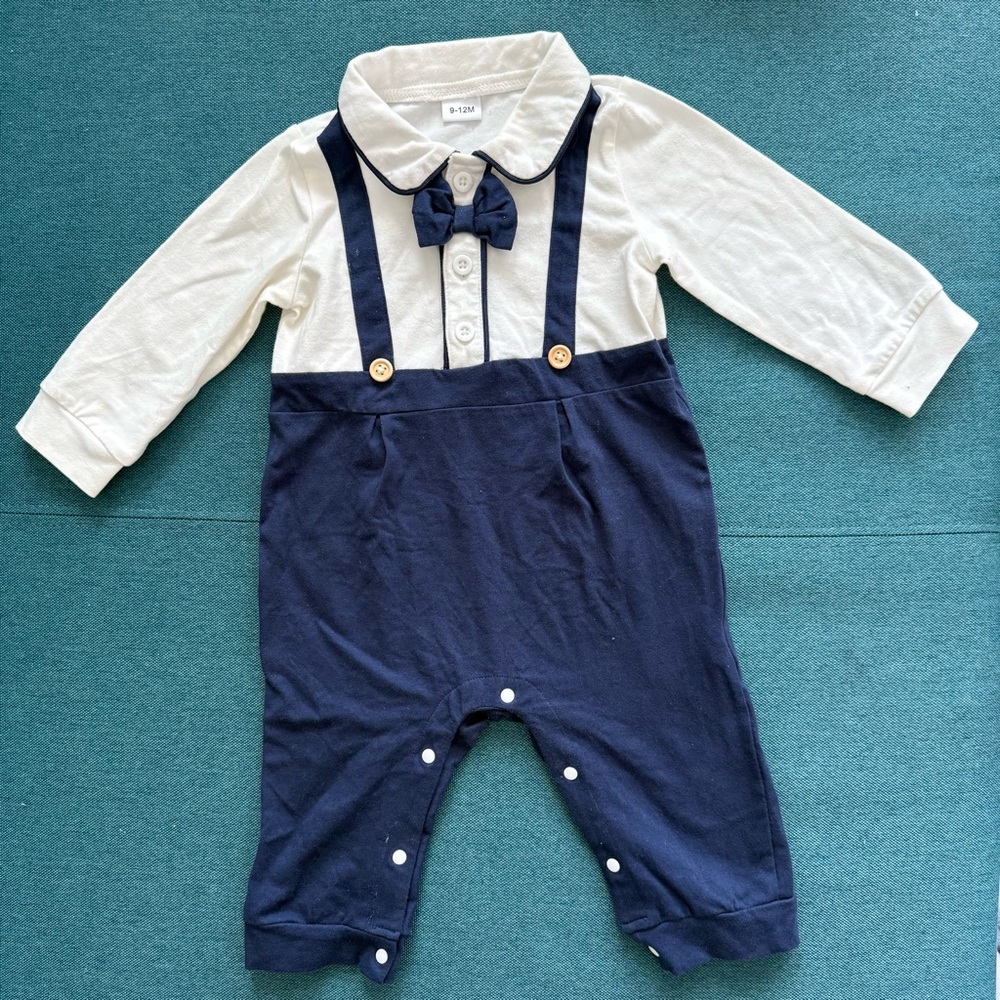 Gentleman Baby Bow-Tie Romper 9-12m